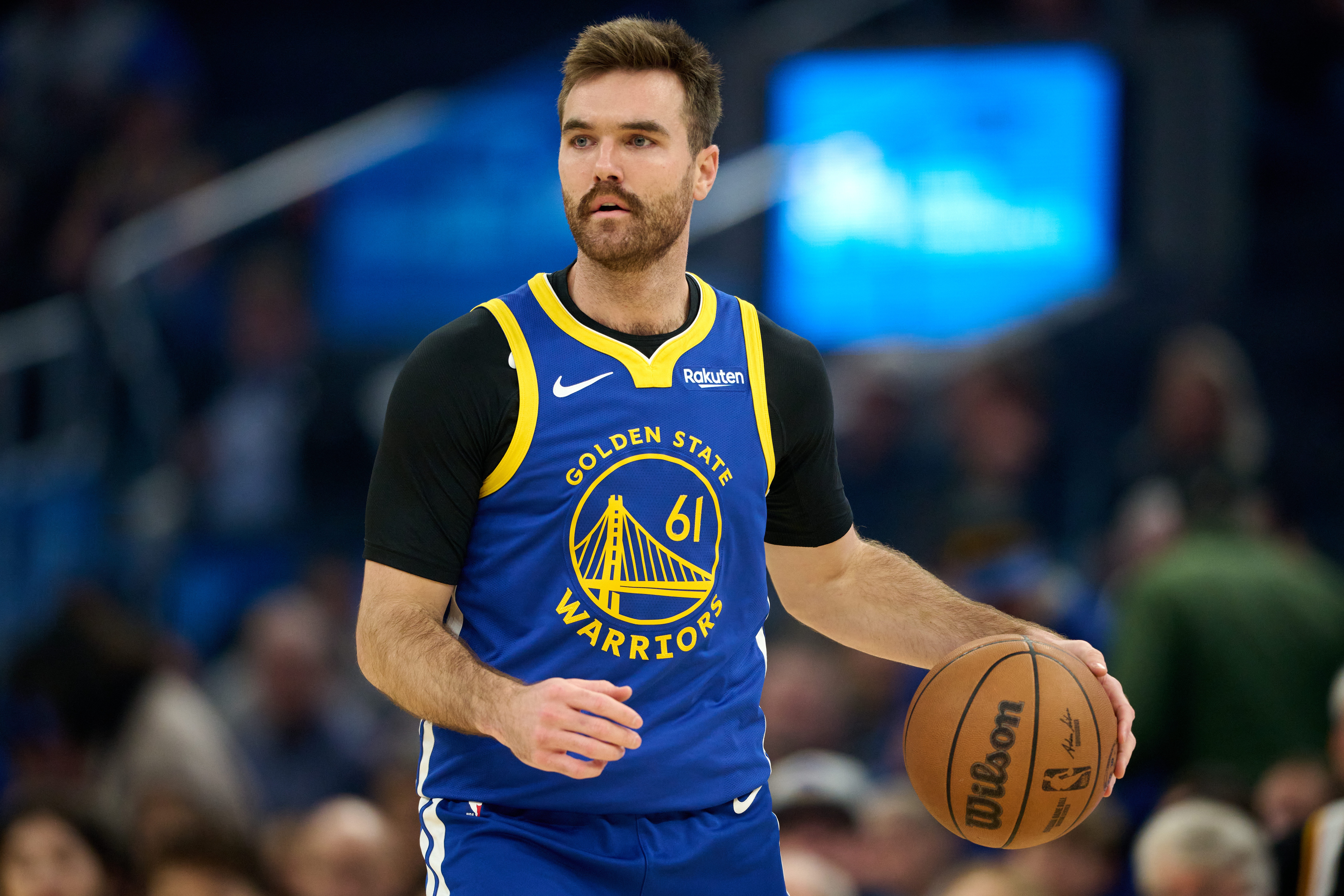 九游会J9-半场射37记三分创历史纪录！解说：勇士三分出手疯狂程度刷新认知